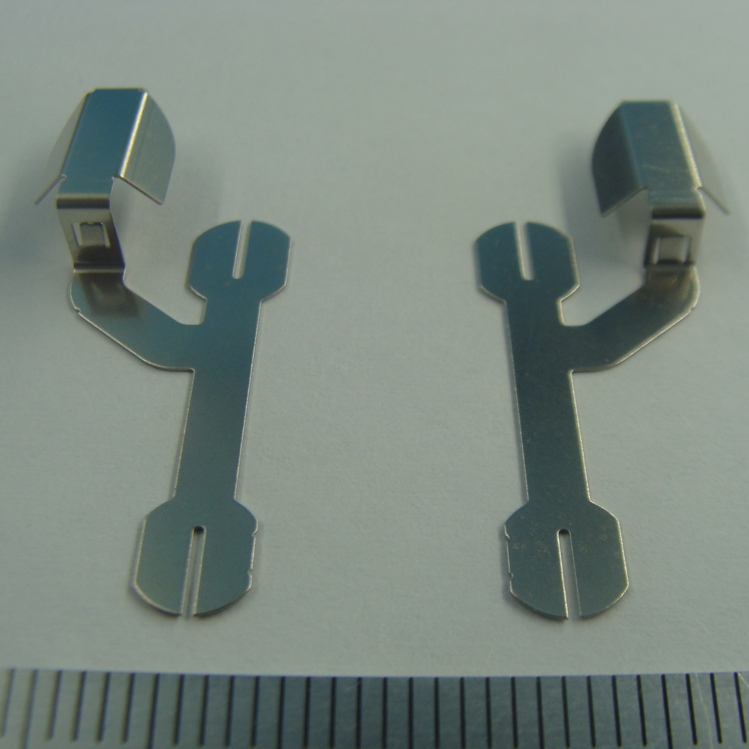 精密五金沖壓：現(xiàn)代制造業(yè)的核心工藝與創(chuàng)新應(yīng)用