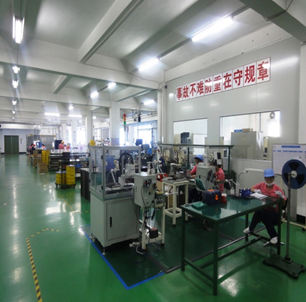 不同類型的微馬達支架在設計上有哪些特點？